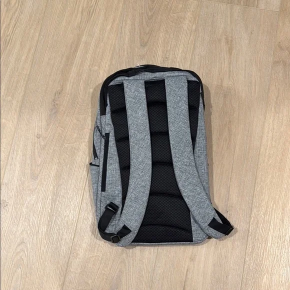 Lululemon Out Of Range Backpack *20L - Picture 2 of 5